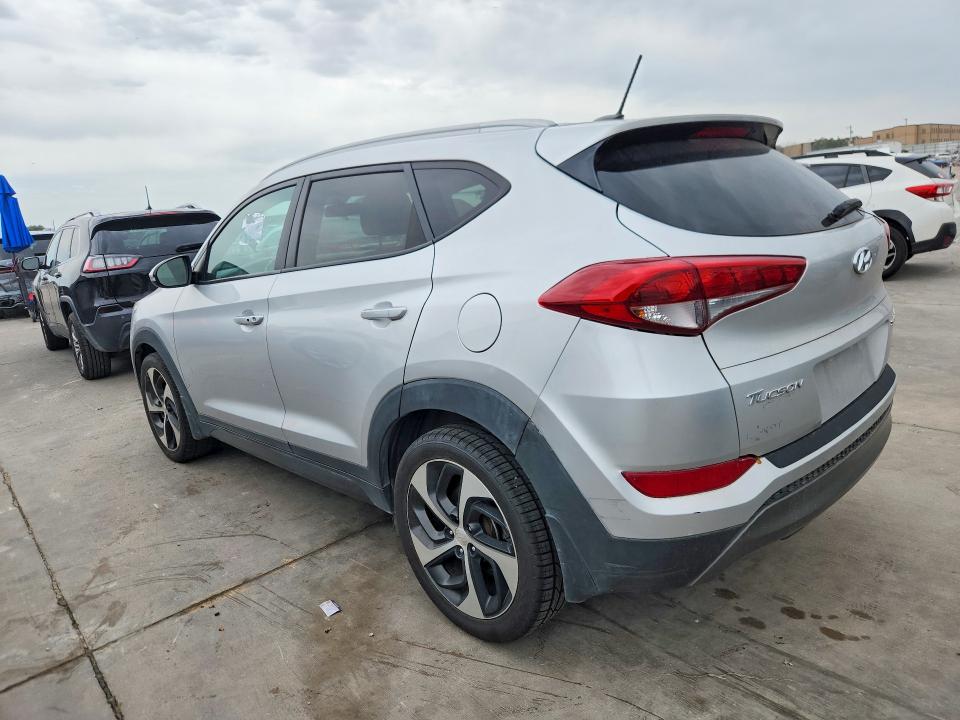 2016 Hyundai VIN KM8J33A22GU149523 COPART salvage auction — NORMAL WEAR, Tx - Certificate Of Title, sold $4,250 on 2026-07-13 (photo 2)
