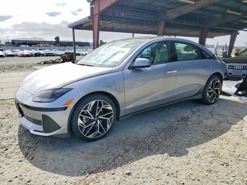 2025 Hyundai VIN KMHM54AA0SA088090 COPART salvage auction — REAR END, Ca - Salvage Certificate, sold $11,200 on 2026-07-30 (photo 1)