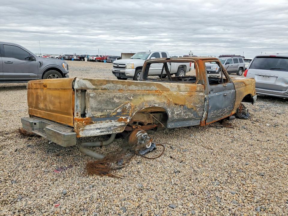 1989 Ford F-250 VIN 1FTHF26H6KKA00425 COPART salvage auction — BURN, Tx - Nonrepairable Title, sold $90 on 2026-07-07 (photo 3)