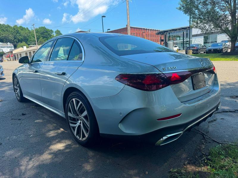 2025 Mercedes-benz E-class VIN W1KLF4HB4SA109122 COPART salvage auction — NORMAL WEAR, Ma - Certificate Of Title (P), sold $54,500 on 2026-07-31 (photo 3)