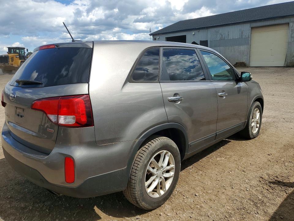 2015 Kia Sorento VIN 5XYKT3A60FG629622 COPART salvage auction — MECHANICAL, Mi - Dealer Only Clean Title, sold $625 on 2026-07-29 (photo 3)