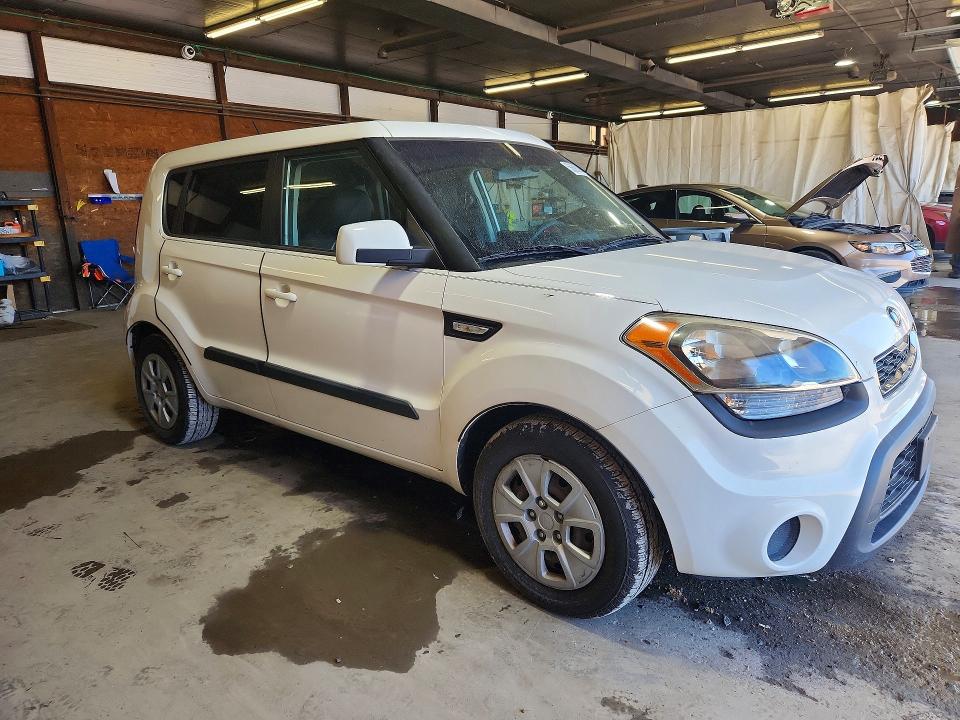 2013 Kia Soul VIN KNDJT2A56D7531136 COPART salvage auction — MECHANICAL, Nj - Certificate Of Title, sold $350 on 2026-07-02 (photo 4)