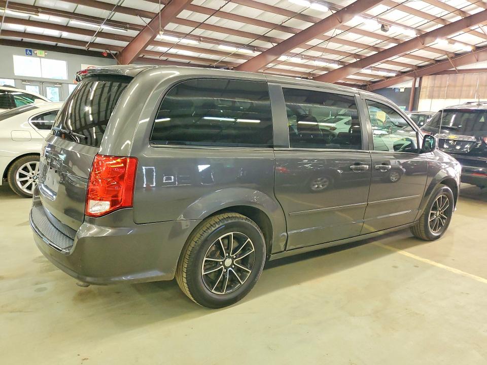 2017 Dodge Caravan VIN 2C4RDGBG7HR562588 COPART salvage auction — MINOR DENT/SCRATCHES, Ny - Certificate Of Title (P), sold $1,850 on 2026-07-09 (photo 3)