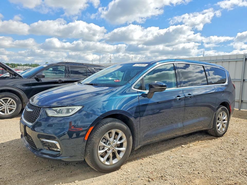 2023 Chrysler VIN 2C4RC3BG9PR619111 COPART salvage auction — REAR END, Ia - Cert Of Title-Salvage Title, sold $9,300 on 2026-07-29 (photo 1)