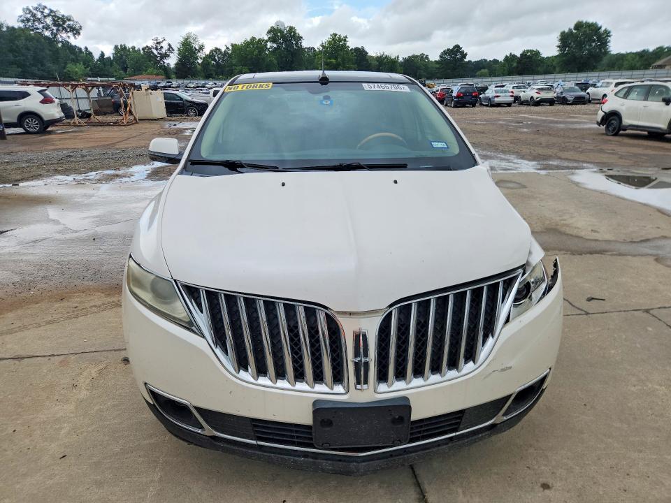 2012 Lincoln Mkx VIN 2LMDJ6JK6CBL02526 COPART salvage auction — FRONT END, Ms - Cert Of Title-Salvaged, sold $1,500 on 2026-07-31 (photo 5)