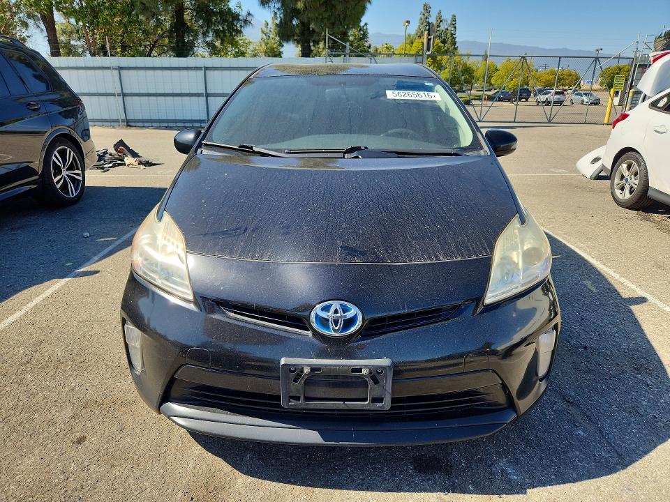 2015 Toyota Prius VIN JTDKN3DU7F0454019 COPART salvage auction — MINOR DENT/SCRATCHES, Ca - Dis/Dlr/Exp Only Clean Title, sold $875 on 2026-07-30 (photo 5)