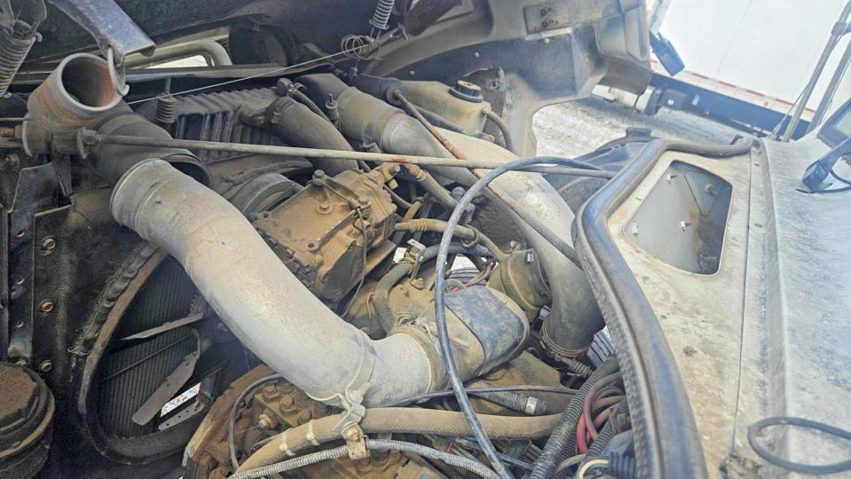 1996 International 4000 series VIN 1HTSDAAN5TH266832 COPART salvage auction — FRONT END, Fl - Certificate Of Destruction (P), sold $1,500 on 2026-07-09 (photo 9)