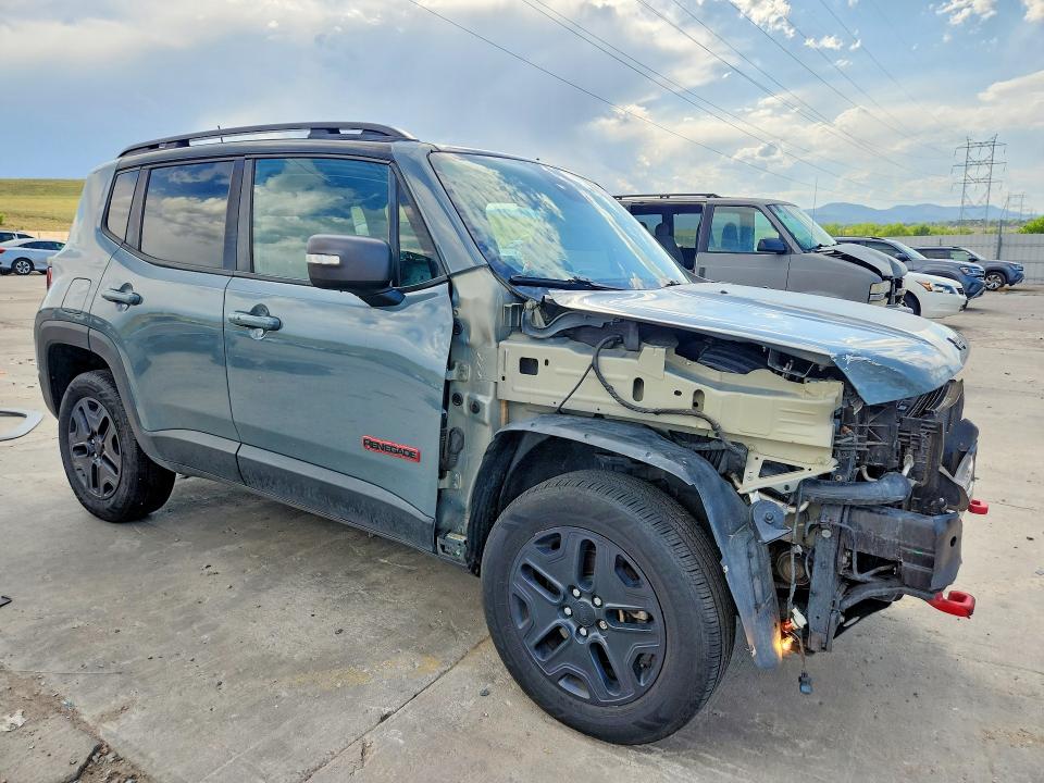 2018 Jeep Renegade VIN ZACCJBCB6JPH77698 COPART salvage auction — FRONT END, Co - Public - Salvage Title, sold $2,050 on 2026-08-03 (photo 4)
