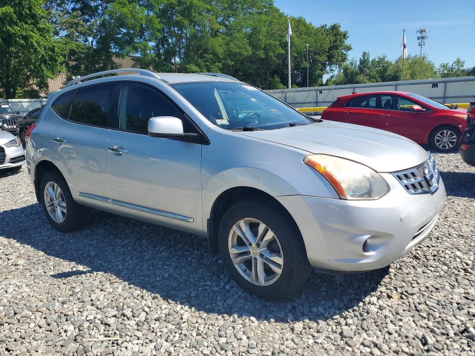 2013 Nissan Rogue VIN JN8AS5MV1DW624172 COPART salvage auction — MINOR DENT/SCRATCHES, Ma - Cert Of Title-Reconstrctd Coll, sold $450 on 2026-07-06 (photo 4)