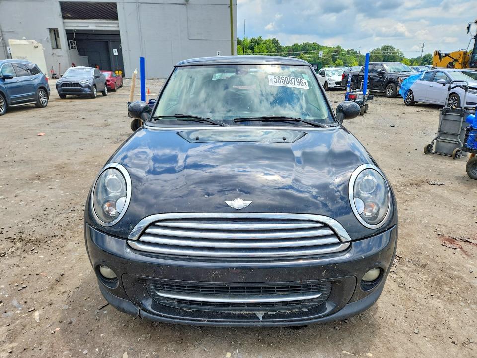 2013 Mini Cooper VIN WMWSU3C54DT374988 COPART salvage auction — REAR END, Il - Certificate Of Title, sold $625 on 2026-07-22 (photo 5)