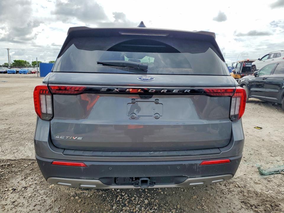 2026 Ford Explorer VIN 1FMUK7DH8TGA65951 COPART salvage auction — SIDE, FL - CERT OF TITLE SLVG REBUILDABLE, sold $12,500 on 2026-07-29 (photo 6)