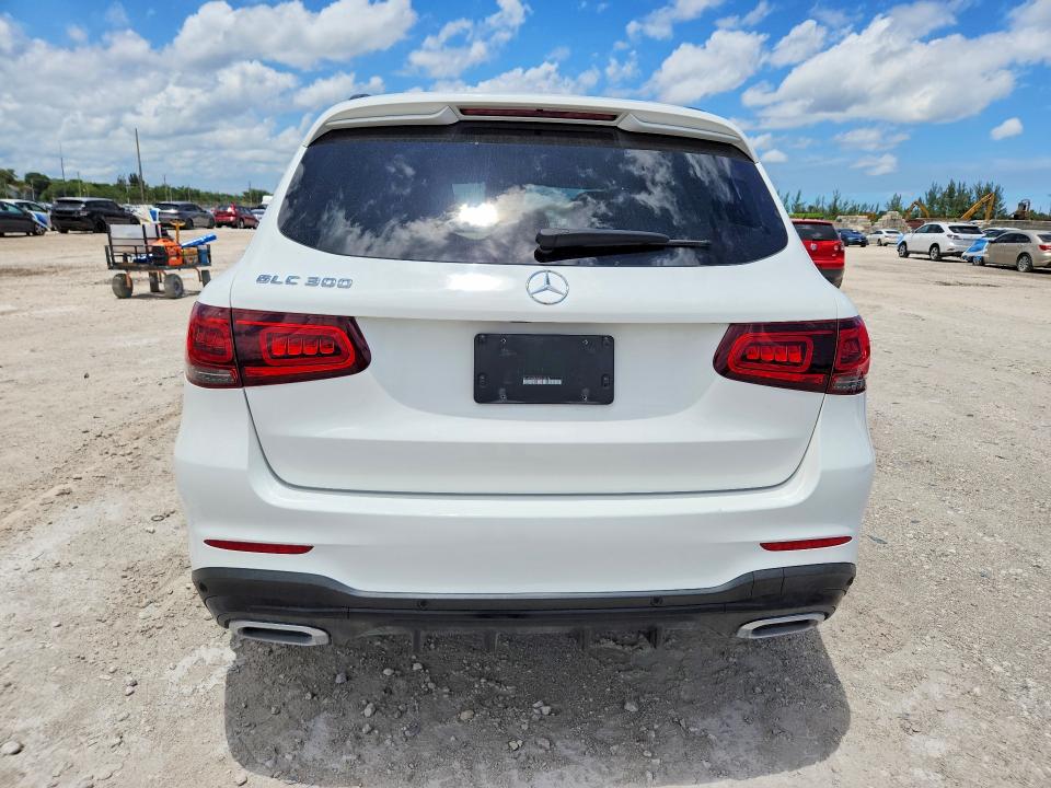2022 Mercedes-benz VIN W1N0G8DB3NV375518 COPART salvage auction — MINOR DENT/SCRATCHES, Fl - Certificate Of Title, sold $21,200 on 2026-07-16 (photo 6)