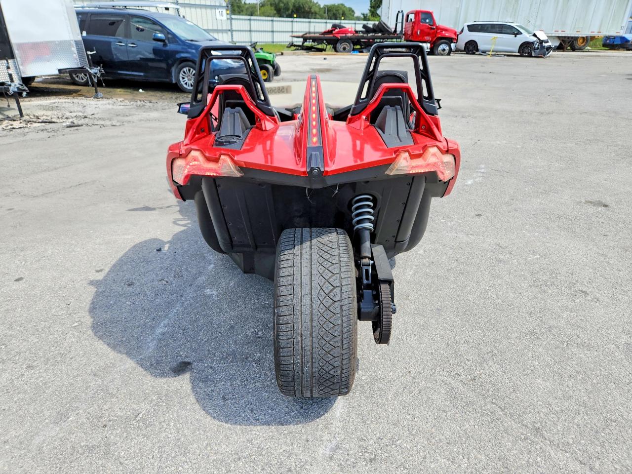 2021 Polaris SLINGSHOT VIN 57XAAPHD6M8144247 COPART salvage auction — Front End, FL - CERTIFICATE OF TITLE, sold $6,100 on 2026-07-03 (photo 4)
