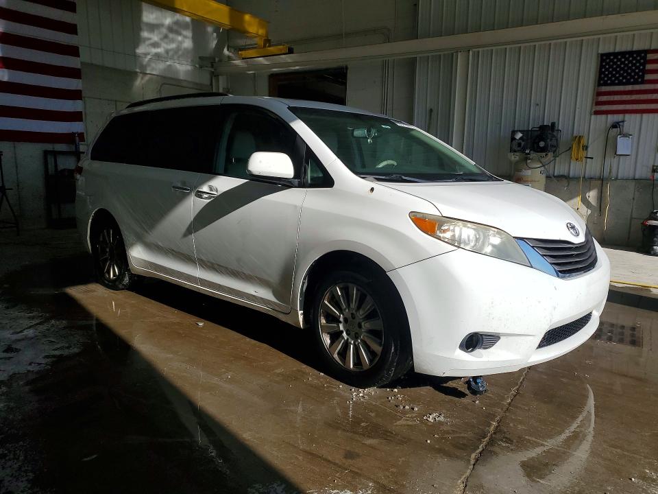 2014 Toyota Sienna VIN 5TDDK3DC8ES079018 COPART salvage auction — REAR END, Wv - Certificate Of Title, sold $2,750 on 2026-07-13 (photo 4)