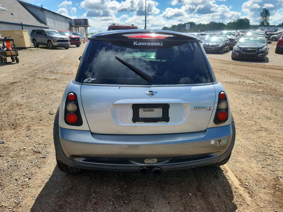 2002 Mini Cooper VIN WMWRE33462TD56737 COPART salvage auction — FRONT END, Mi - Certificate Of Title, sold $425 on 2026-07-08 (photo 6)