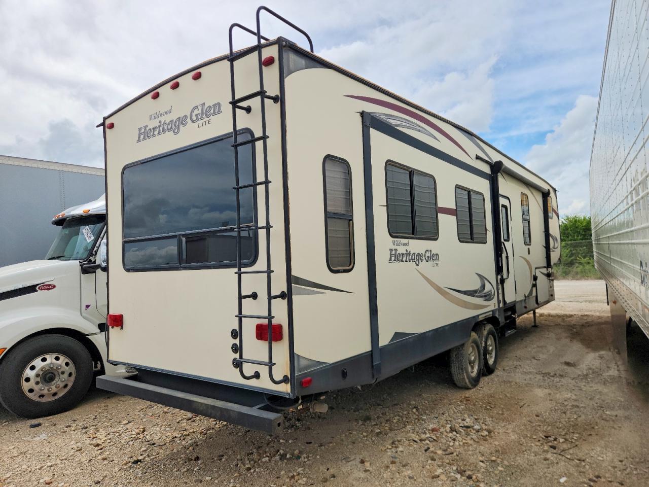 2016 VIN 4X4FWBK29GU010350 COPART salvage auction — Burn, Ct - Clean Title, sold $5,200 on 2026-09-24 (photo 4)