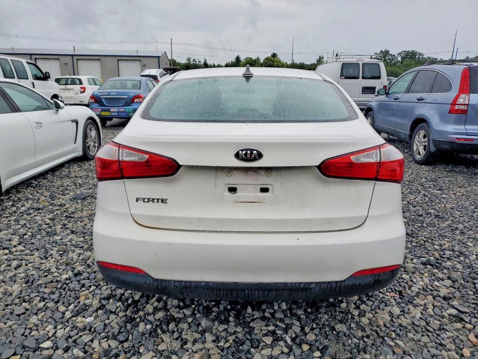 2016 Kia VIN KNAFK4A62G5615786 COPART salvage auction — SIDE, Ma - Cert Of Title-Reconstrctd Coll, sold $1,250 on 2026-07-17 (photo 6)