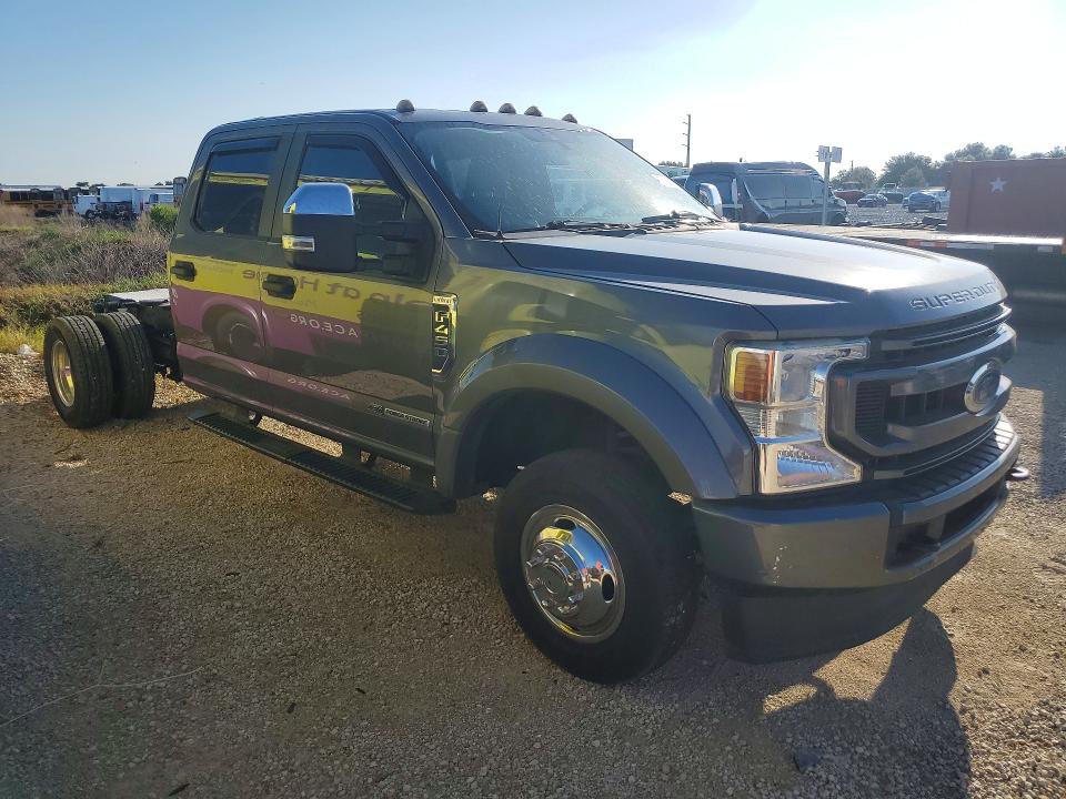 2022 Ford F-350 super duty VIN 1FD8W3HT6NEC54352 COPART salvage auction — SIDE, Fl - Cert Of Ttl-Rebuilt&Slvg Rbld, sold $12,300 on 2026-07-21 (photo 4)