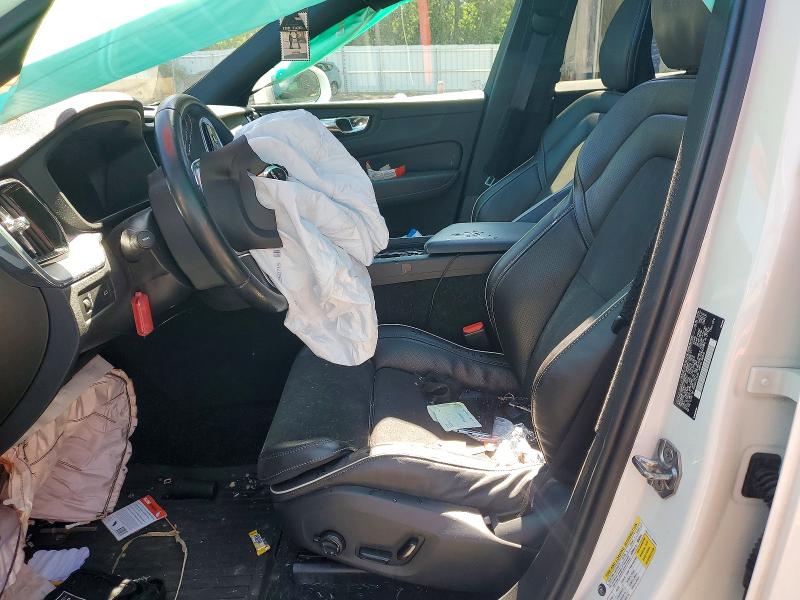 2019 Volvo VIN YV4A22RM1K1333849 COPART salvage auction — VANDALISM, MN - CERT OF TITLE-SALVAGE, sold $5,400 on 2026-07-02 (photo 7)