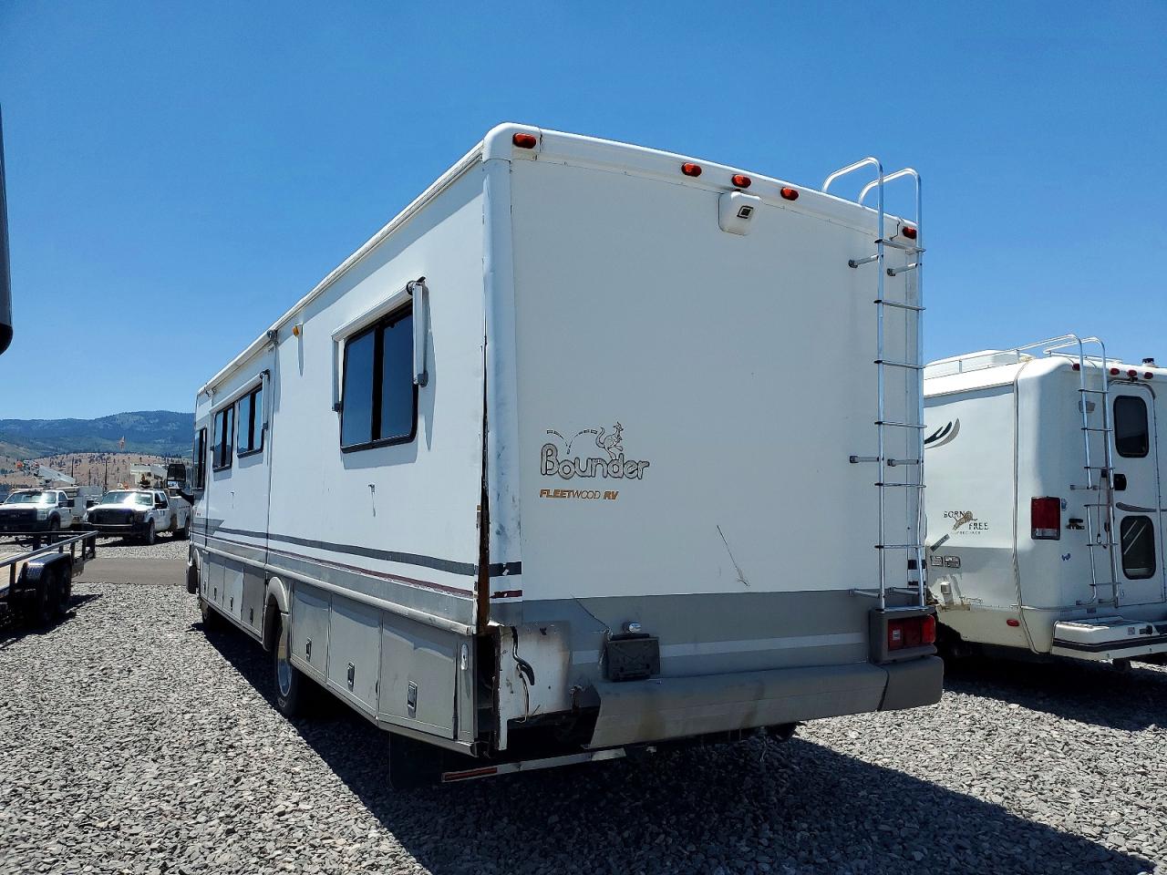 2000 VIN 3FCNF53S5YJA08779 COPART salvage auction — Rear End, Sc - Salvage Title, sold $800 on 2026-09-24 (photo 3)