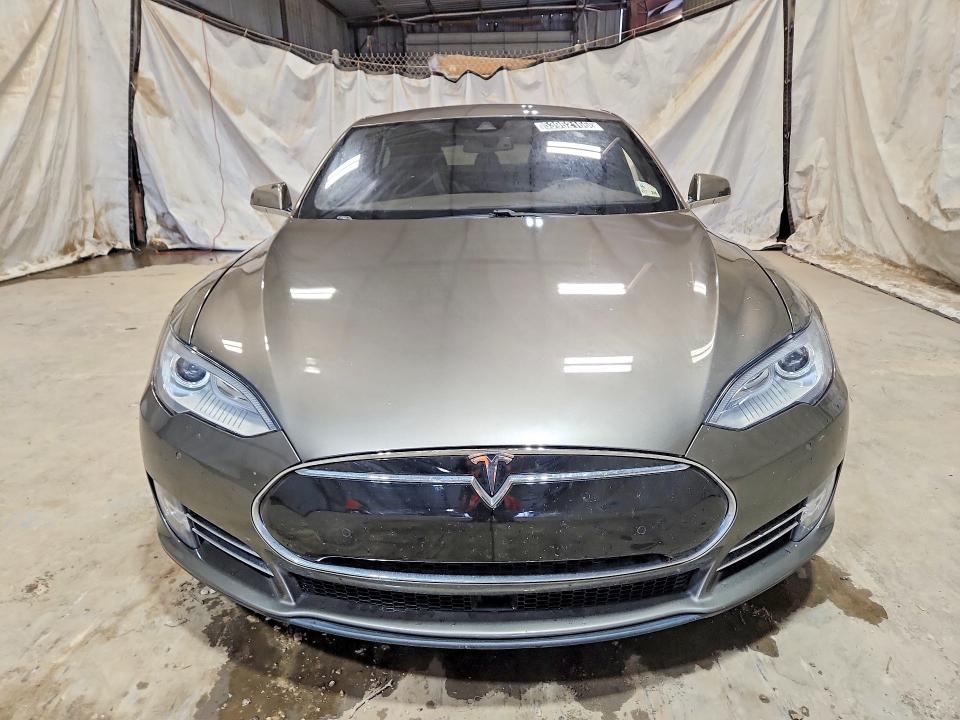 2015 Tesla Model s VIN 5YJSA1H49FF095882 COPART salvage auction — SIDE, La - Certificate Of Title, sold $8,200 on 2026-07-07 (photo 5)