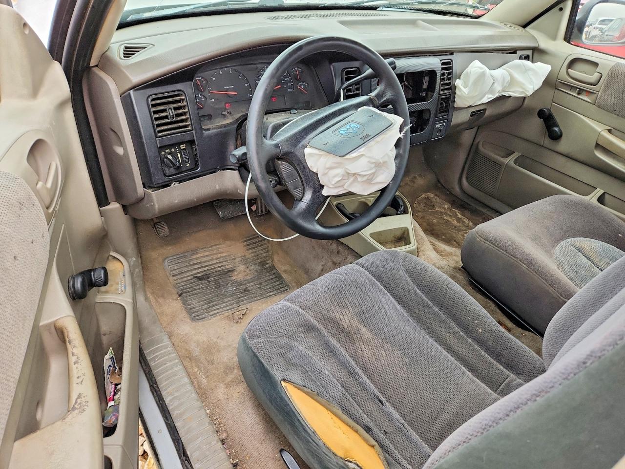 2003 Dodge Dakota VIN 1D7HL42X83S126469 COPART salvage auction — Front End, TX - SALVAGE VEHICLE TITLE, sold $125 on 2026-07-09 (photo 8)