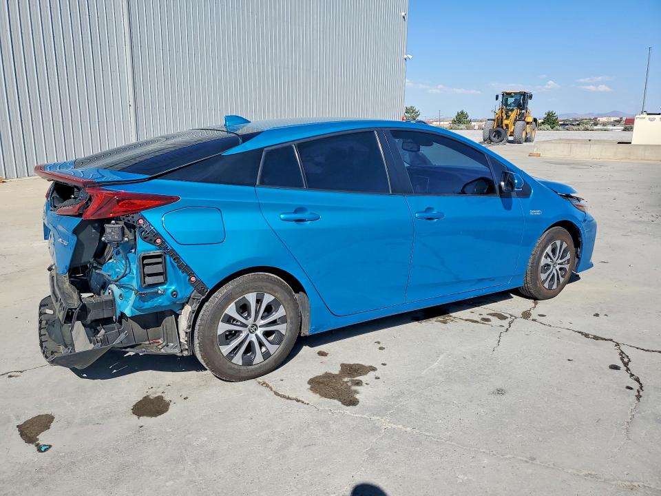 2022 Toyota Prius VIN JTDKAMFP7N3211087 COPART salvage auction — FRONT END, NV - SALVAGE TITLE, sold $9,400 on 2026-07-30 (photo 3)