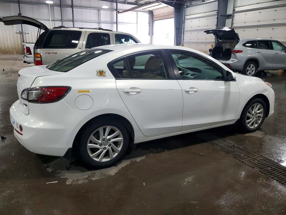 2012 Mazda 3 VIN JM1BL1V86C1694888 COPART salvage auction — REAR END, Mn - Cert Of Title-Prior Salvage, sold $250 on 2026-07-21 (photo 3)