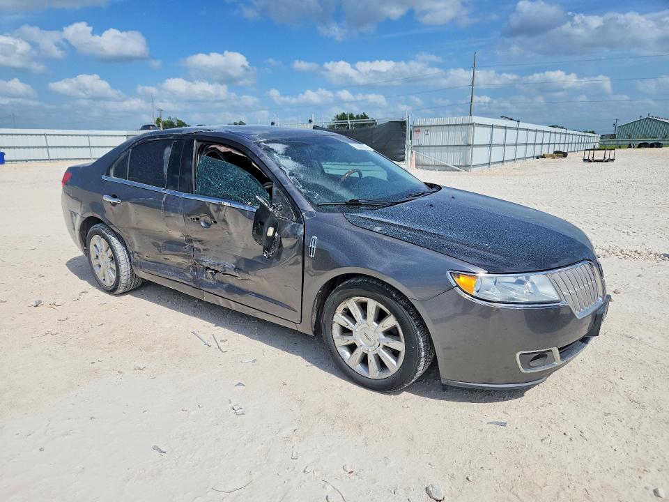 2010 Lincoln Mkz VIN 3LNHL2GC3AR626659 COPART salvage auction — SIDE, TX - CERTIFICATE OF TITLE, sold $350 on 2026-07-02 (photo 4)