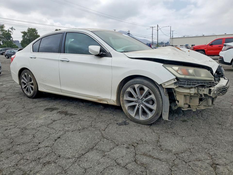 2014 Honda Accord VIN 1HGCR2F52EA250571 COPART salvage auction — FRONT END, CA - SALVAGE CERTIFICATE, sold $1,950 on 2026-07-02 (photo 4)