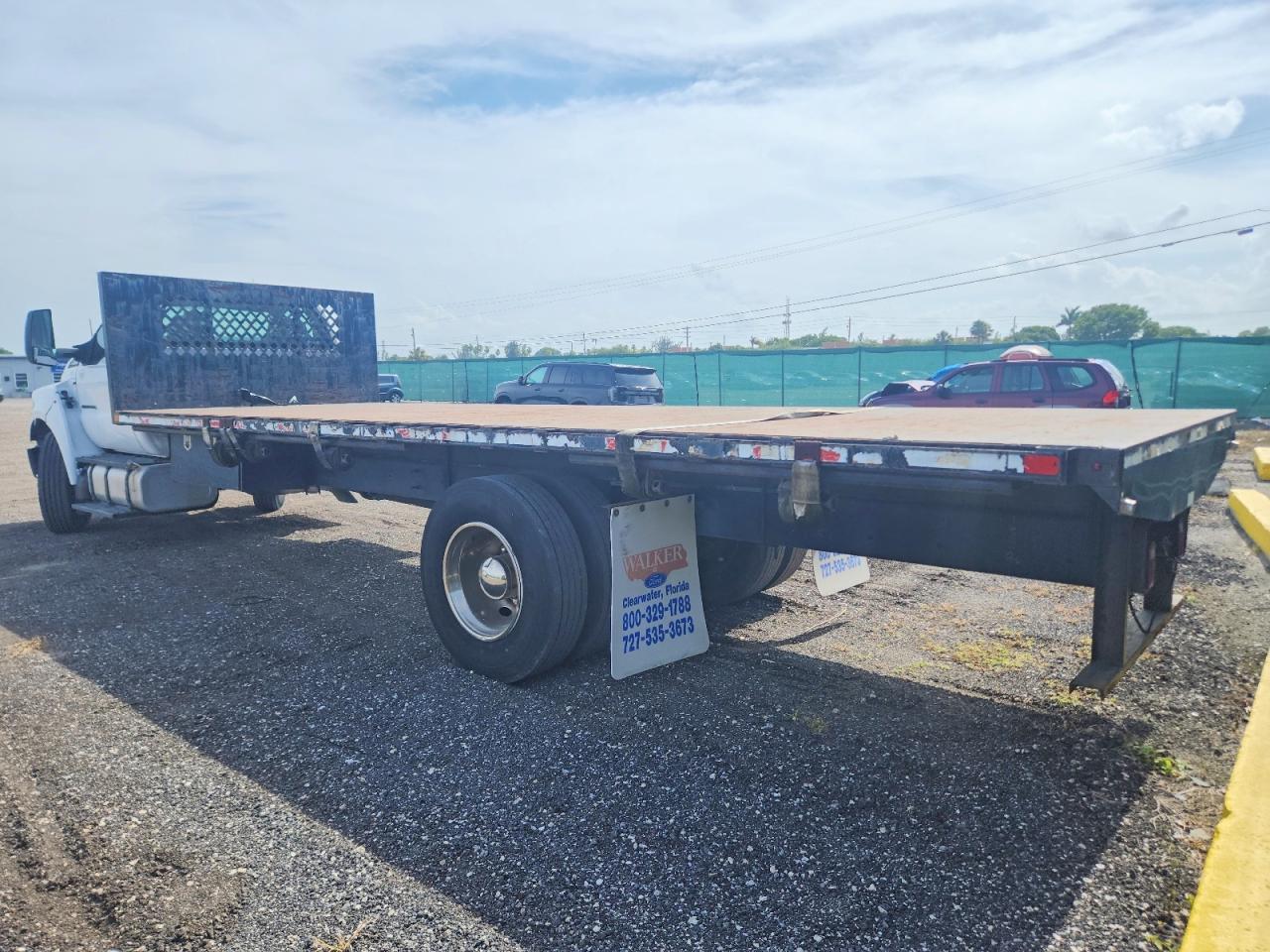 2017 Ford F-650 VIN 1FDNF6DE8HDB04698 COPART salvage auction — Minor Dent/Scratches, FL - CERTIFICATE OF TITLE (P), sold $9,200 on 2026-06-30 (photo 3)