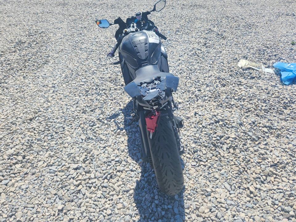 2024 Yamaha Yzf VIN JYARM38E5RA010782 COPART salvage auction — FRONT END, Ut - Salvage Certificate, sold $2,300 on 2026-07-24 (photo 4)