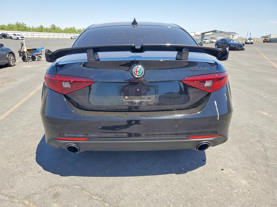 2020 Alfa romeo Giulia VIN ZARFAMAN1L7633892 COPART salvage auction — FRONT END, CA - SALVAGE CERTIFICATE, sold $2,700 on 2026-07-16 (photo 6)