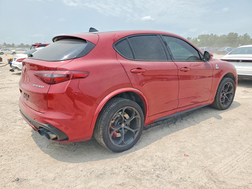 2018 Alfa romeo VIN ZASFAKEV4J7C11211 COPART salvage auction — MECHANICAL, Tx - Certificate Of Title (P), sold $11,300 on 2026-07-02 (photo 3)