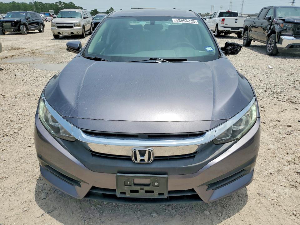 2018 Honda VIN 19XFC2F74JE040947 COPART salvage auction — SIDE, Tx - Salvage Vehicle Title, sold $5,600 on 2026-07-31 (photo 5)