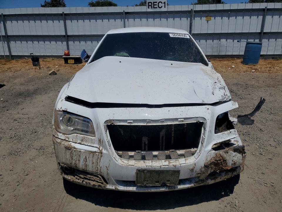 2013 Chrysler 300 VIN 2C3CCAET6DH510176 COPART salvage auction — FRONT END, CA - SALVAGE CERTIFICATE, sold $700 on 2026-07-09 (photo 5)