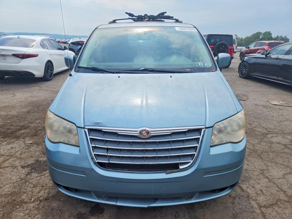 2010 Chrysler Town & country VIN 2A4RR5D17AR300181 COPART salvage auction — FRONT END, Pa - Cert Of Title, sold $550 on 2026-07-18 (photo 5)