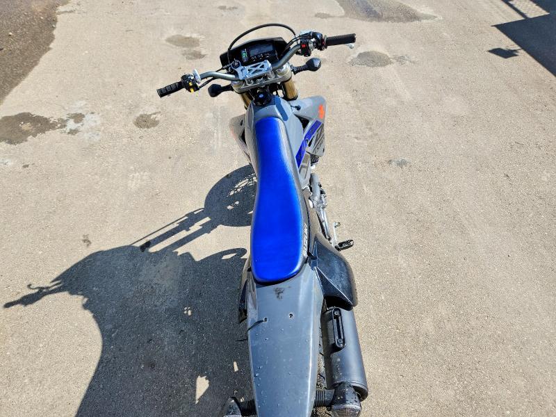 2020 Suzuki Dr-z400 VIN JS1SK44A9L7100357 COPART salvage auction — NORMAL WEAR, Ab - Bos - Active, sold $3,400 on 2026-07-23 (photo 6)