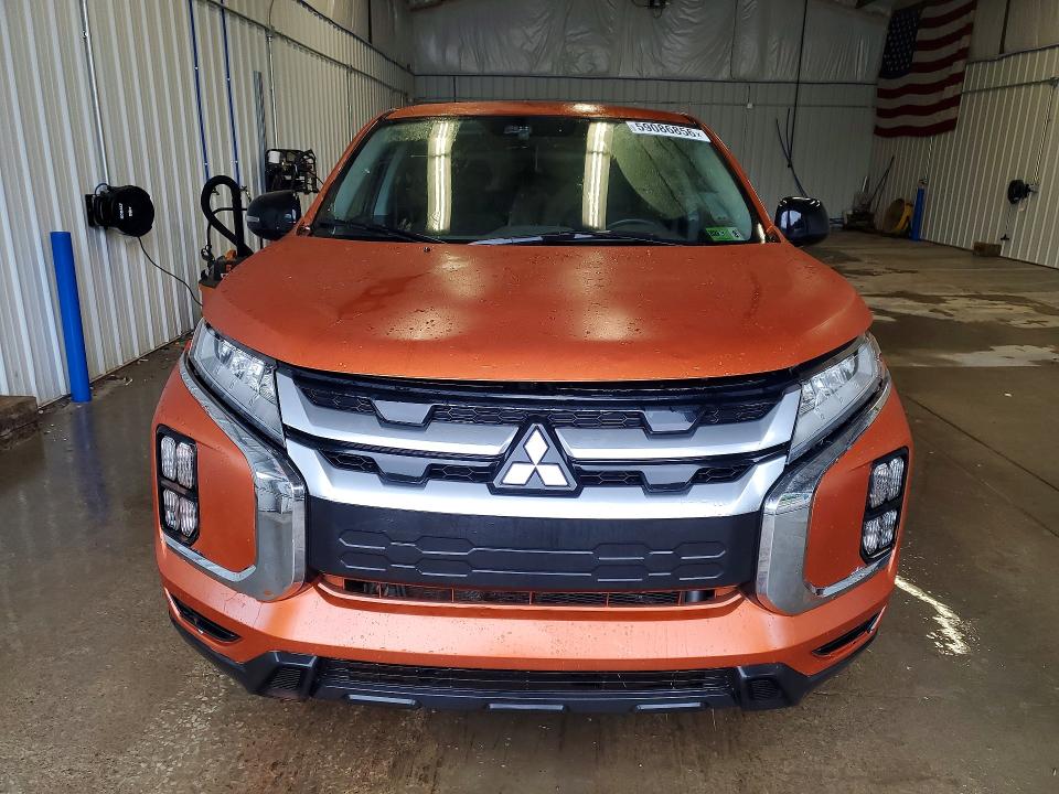 2024 Mitsubishi Outlander VIN JA4ARUAU4RU015958 COPART salvage auction — MINOR DENT/SCRATCHES, Wv - Dealer Only Clean Title (P), sold $6,500 on 2026-07-29 (photo 5)