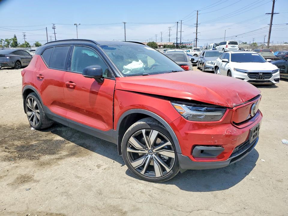 2021 Volvo VIN YV4ED3UR3M2568156 COPART salvage auction — FRONT END, Ca - Salvage Certificate, sold $8,700 on 2026-07-27 (photo 4)
