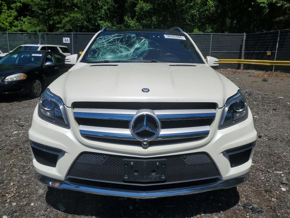 2015 Mercedes-benz VIN 4JGDF7DE8FA570275 COPART salvage auction — ROOF, Md - Cert Of Salvage > 75% Damage, sold $4,150 on 2026-07-02 (photo 5)