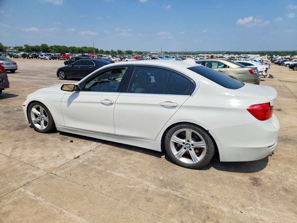 2015 BMW VIN WBA3A5G56FNP34966 COPART salvage auction — SIDE, Tx - Salvage Vehicle Title, sold $700 on 2026-08-13 (photo 2)