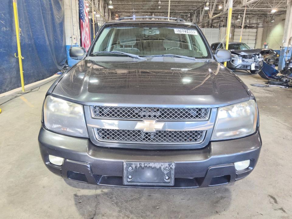2006 Chevrolet Trailblazer VIN 1GNDT13S262174085 COPART salvage auction — MINOR DENT/SCRATCHES, MI - CERTIFICATE OF TITLE, sold $725 on 2026-07-09 (photo 5)