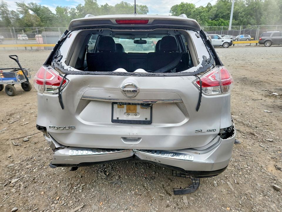 2016 Nissan VIN JN8AT2MV1GW142916 COPART salvage auction — REAR END, Md - Cert Of Salvage > 75% Damage, sold $800 on 2026-07-07 (photo 6)