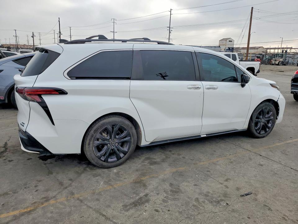 2022 Toyota Sienna VIN 5TDXRKEC9NS086710 COPART salvage auction — FRONT END, Az - Dis/Dlr/Exp Only Salvage Title, sold $14,900 on 2026-07-03 (photo 3)