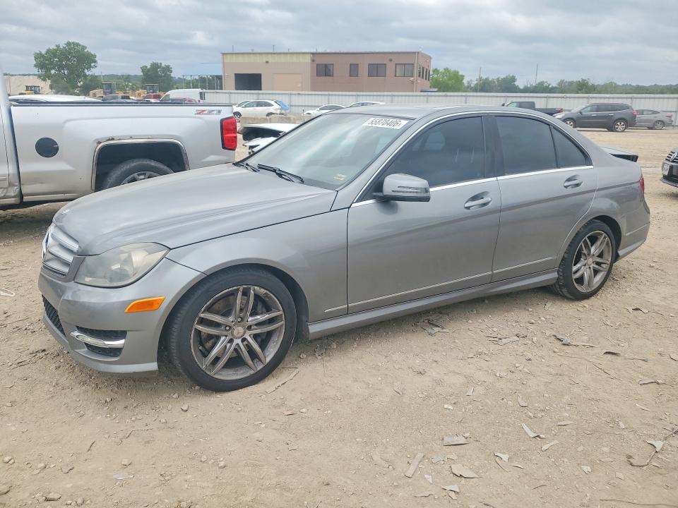 2013 Mercedes-benz C-klasse VIN WDDGF8ABXDR296583 COPART salvage auction — REAR END, Mo - Salvage Certificate Of Title, sold $2,050 on 2026-07-28 (photo 1)
