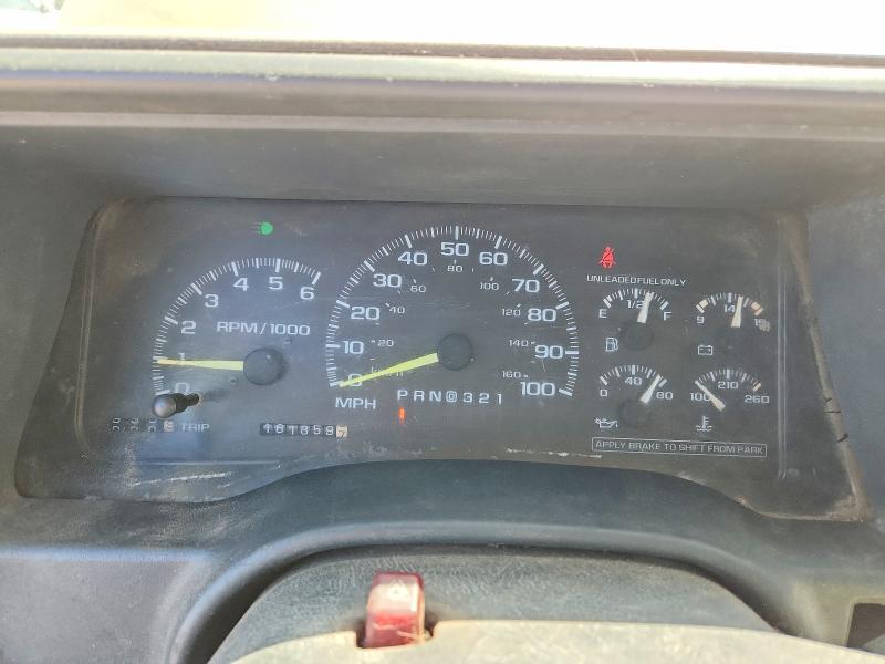 2000 Gmc SIERRA VIN 1GTGC24J7YR155320 COPART salvage auction — SIDE, Ca - Dlr/Dis/Exp Only Salvage Title, sold $450 on 2026-07-02 (photo 9)