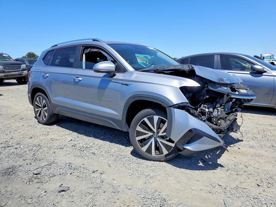 2024 Volkswagen Taos VIN 3VVSX7B21RM005599 COPART salvage auction — FRONT END, Sc - Salvage Title, sold $1,800 on 2026-07-09 (photo 4)