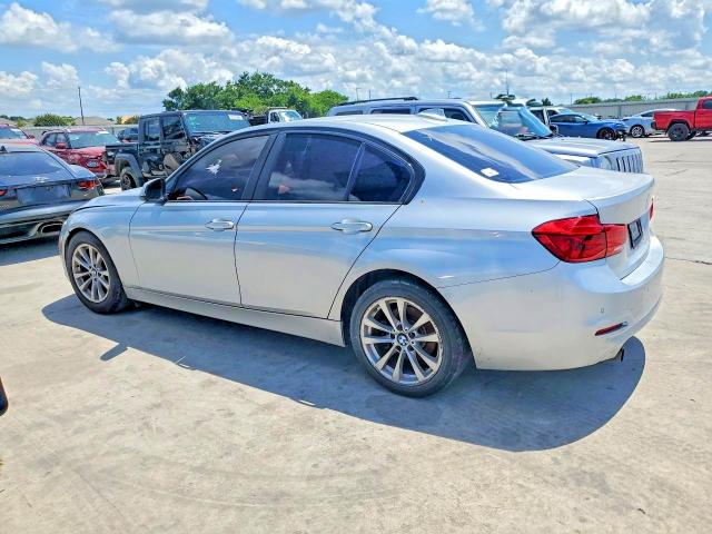 2017 BMW 3er VIN WBA8E1G57HNU13993 COPART salvage auction — MINOR DENT/SCRATCHES, Tx - Certificate Of Title (P), sold $2,000 on 2026-07-23 (photo 2)