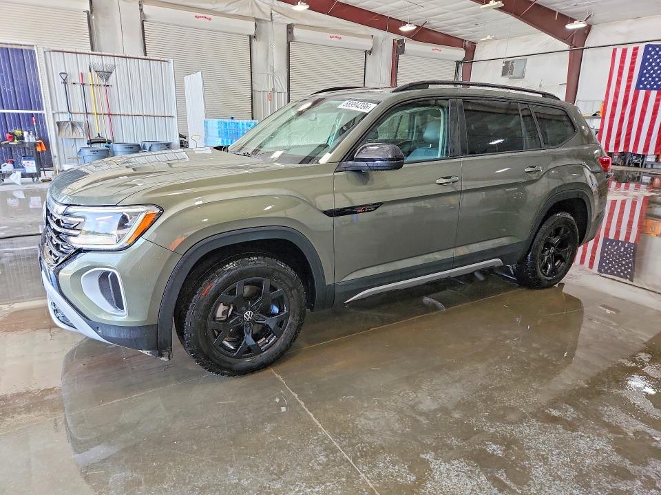 2024 Volkswagen Atlas VIN 1V2CR2CA5RC551991 — COPART salvage auction photo